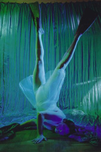 ...και Κολύμπα | Α ΚΙΝ | Φωτογραφία: Μαρία Γυφτοδήμου