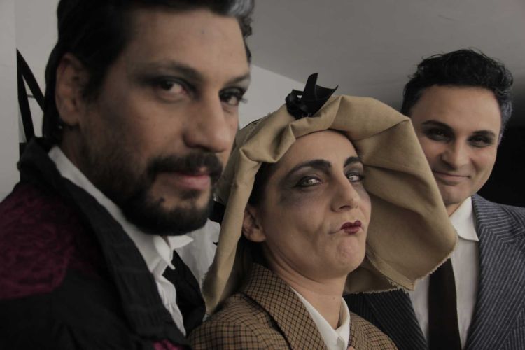 Το Μαγαζάκι των Αυτοκτονιών | Α ΚΙΝ | Φωτογραφία: Αλεξάνδρα Μωραΐτη